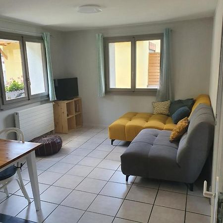 Appartement Fully Luaran gambar